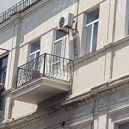 Central Baku Luxury Apartment On Nizami Street 外观 照片