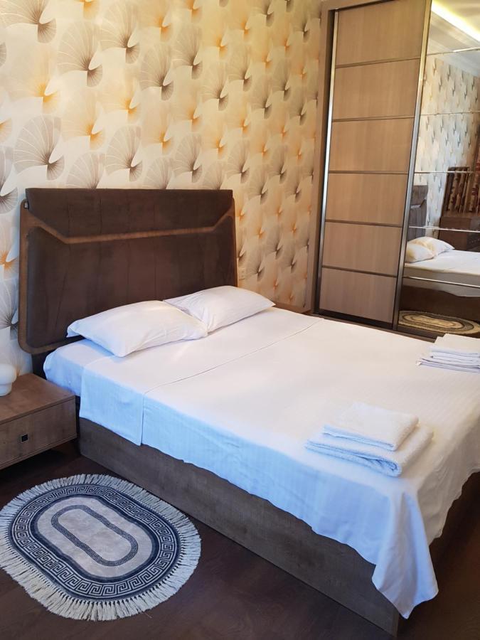 Central Baku Luxury Apartment On Nizami Street 外观 照片
