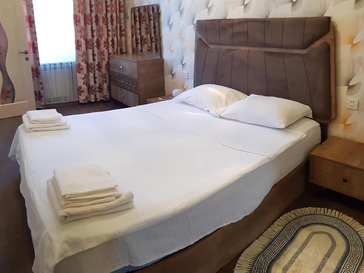 Central Baku Luxury Apartment On Nizami Street 外观 照片
